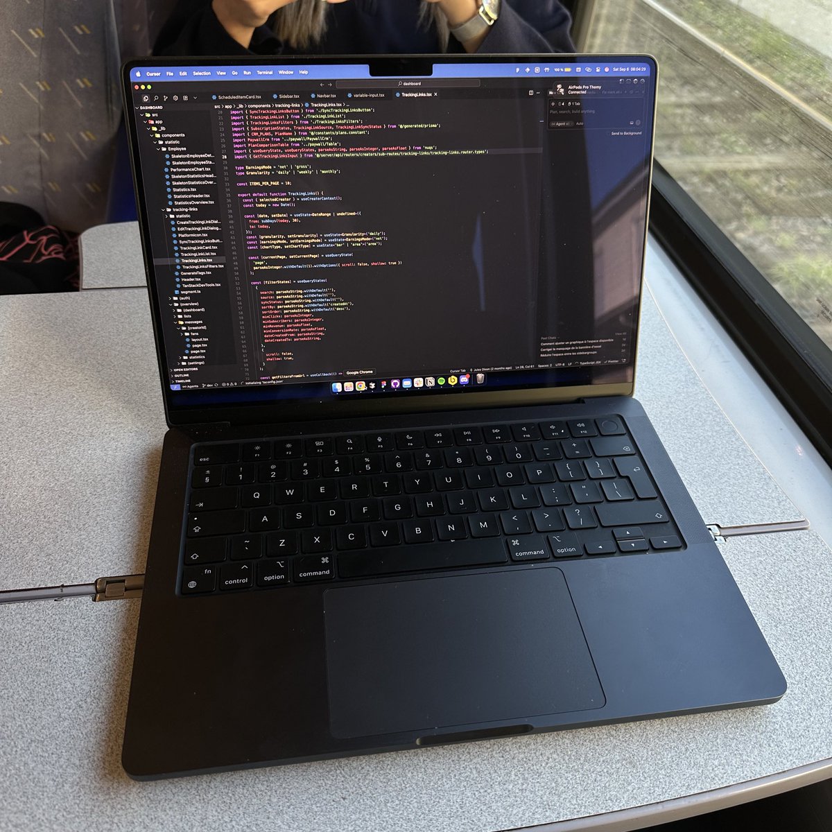 Stay productive anywhere!

It's time to head to Paris today