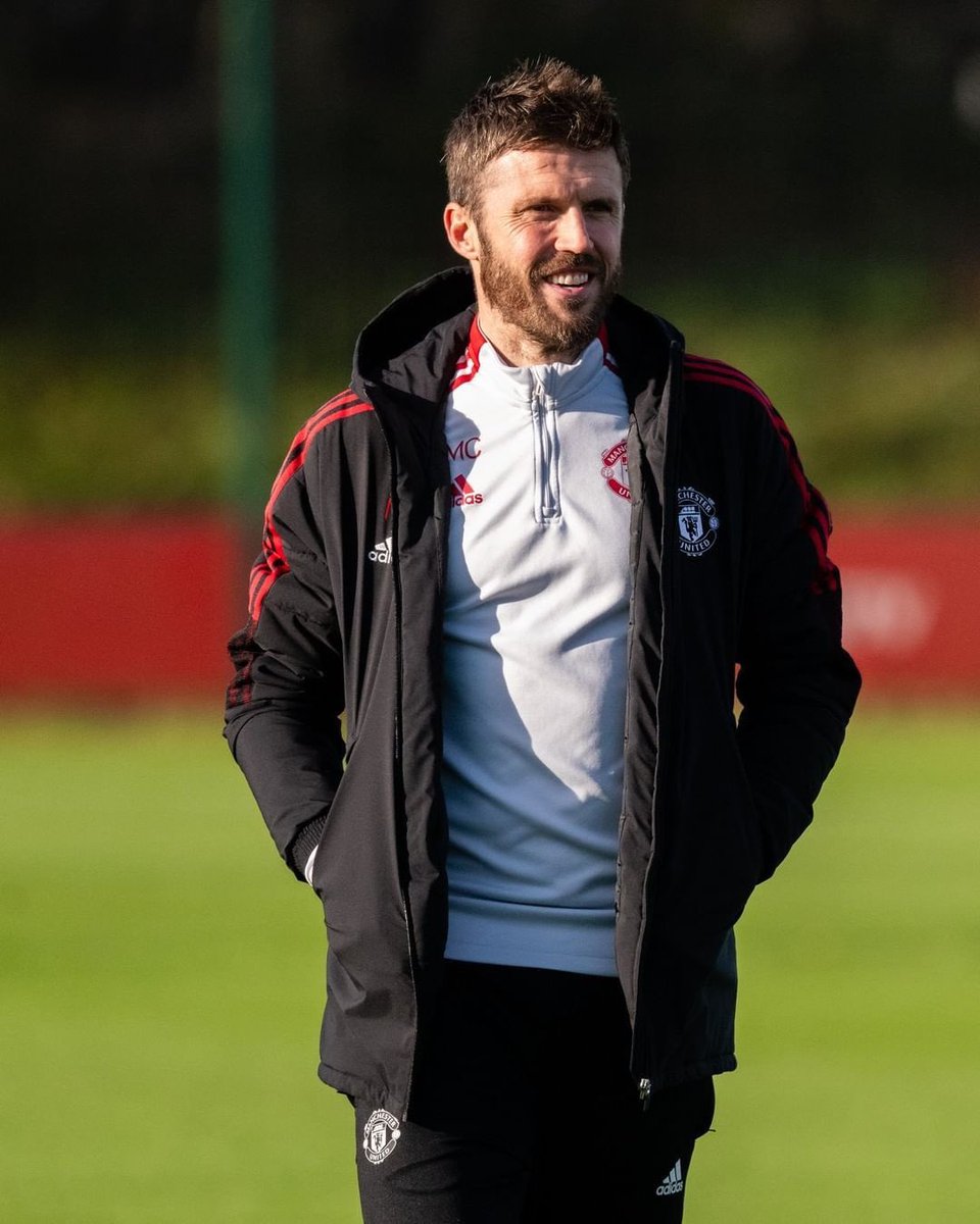 🚨 Either Michael Carrick or Ruud van Nistelrooy might make a return to Manchester United to be part of Amorim’s staff. Figures at the club feel this will improve the team in so many aspects.