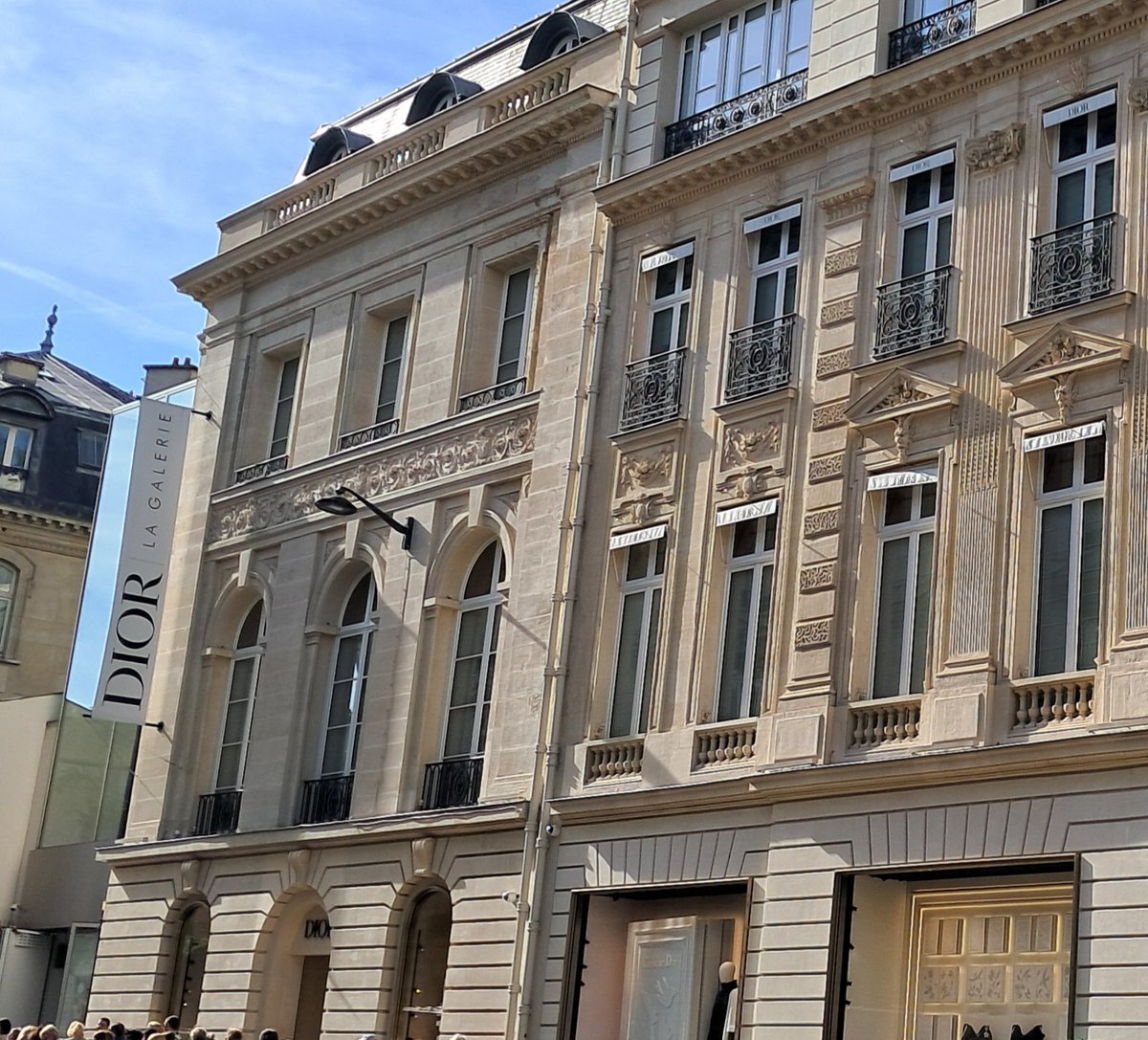 So excited. Booked a ticket months ago after it was sold out when I was here in April #lagaleriedior