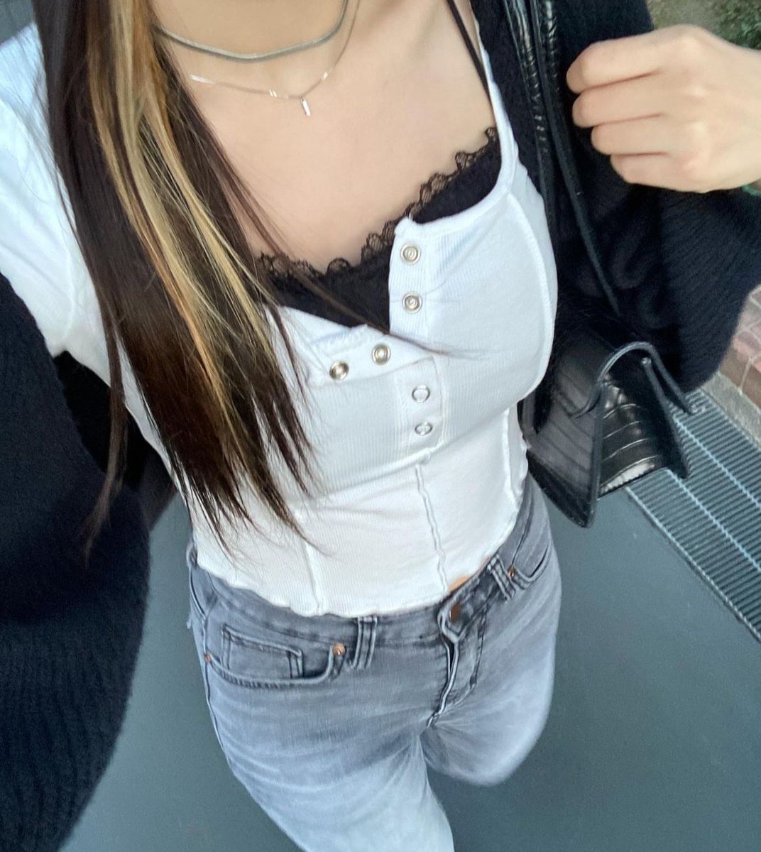 오프할사람

👳‍♂️👨‍🦽‍➡️🪔