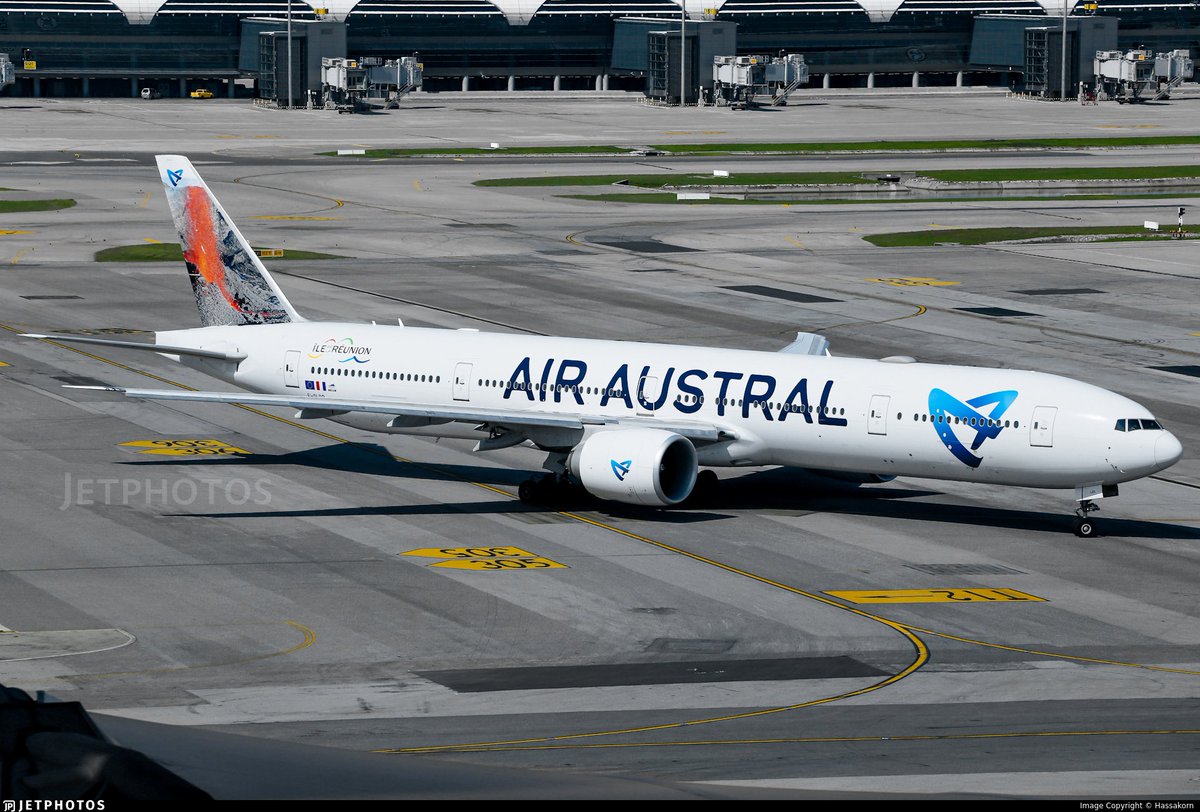 airplusnews's tweet image. 🔴 Air Austral augmente ses vols entre Saint-Denis de la Réunion &amp;amp; Bangkok pour l'hiver 2025/26. 

Dès le 16 décembre 2025, avec 3 vols hebdomadaires en Boeing 777-300ER de 438 places.