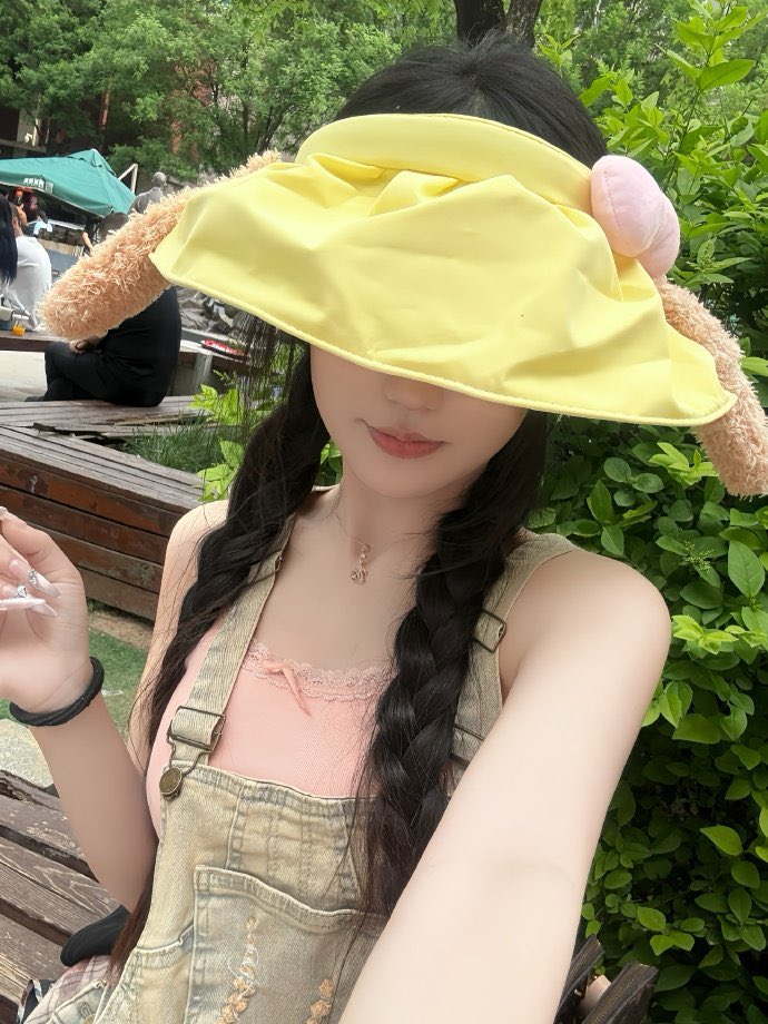 自拍这种东西还是要发的，万一有人看上我了呢 https://t.co/X1HVnl3UVY