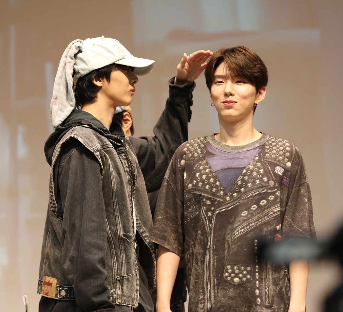 250905 애플뮤직 팬싸 #기현 #형원 😊