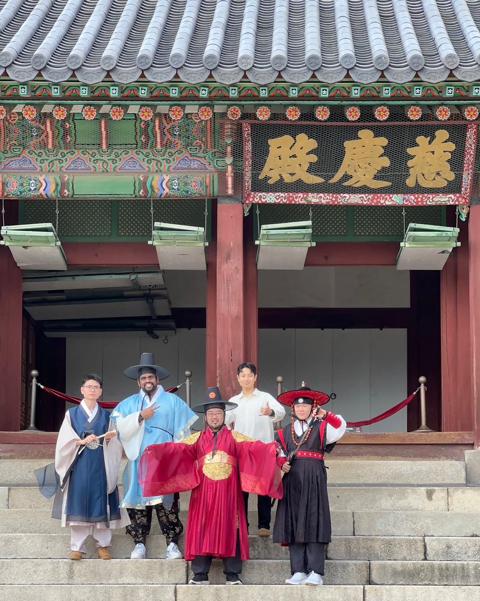 jollyjoester tweet media