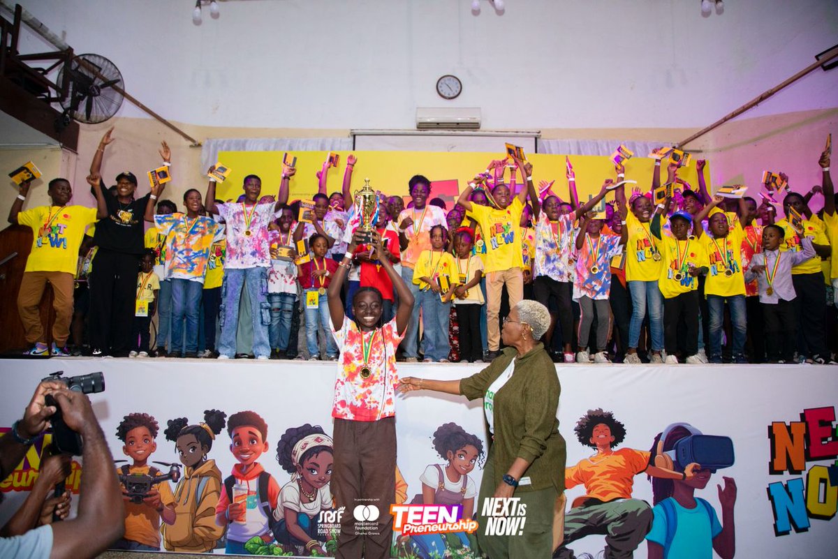 August, wrapped up in 4 frames. 📸 #AugustDump