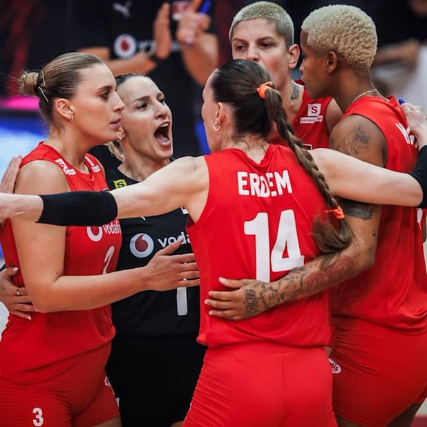 🇹🇷 Filenin Sultanları yarı finalde ikinci seti kazanıyor

⚡️ Türkiye 25-17 Japonya

📌 Yarı finalde setlerde durum 1-1 oldu
