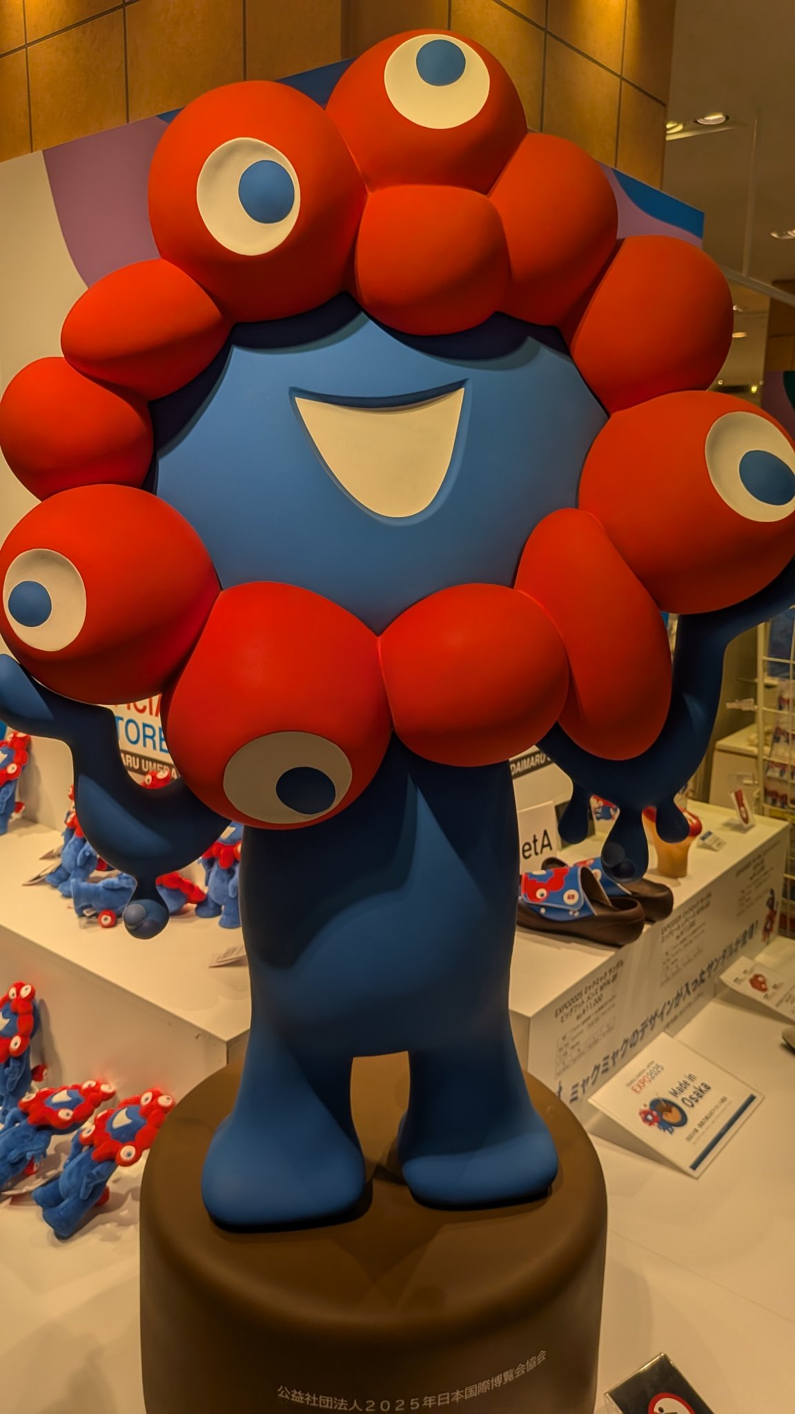 ポケモン - たい様*  ੈ✩専用✧*｡ 写真）『ポケモン』×ユニクロ「UT」がコラボ！ 「メガサーナイト