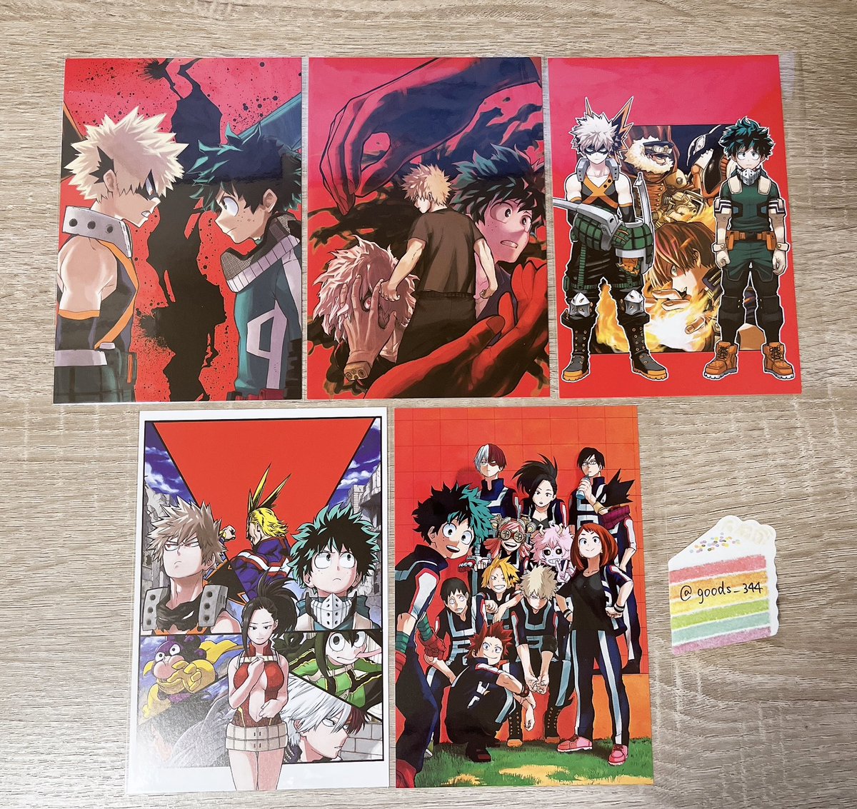 goods_344's tweet photo. 【交換・譲渡】僕のヒーローアカデミア　ヒロアカ　原画展　三方背ケース入りポストカードセット

譲：画像1(2.4.8.10.13巻)

求：画像2
　　荼毘、死柄木、トガ(25.30.38巻)
　　or 220円/枚 ＋ 送料

譲渡は2点〜
お心当たりございましたら、検索からでもお気軽にお声掛けください。 https://t.co/vpB3X3owL0