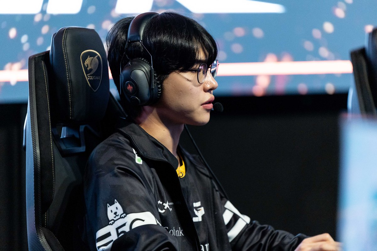 ASH_FATE's tweet photo. 250817 LCP 2025 Season Finals Group Stage Flickr (vs DFM) 

🔗 https://t.co/ro7nP3MtMC

#FATE https://t.co/F9vzswcM6p