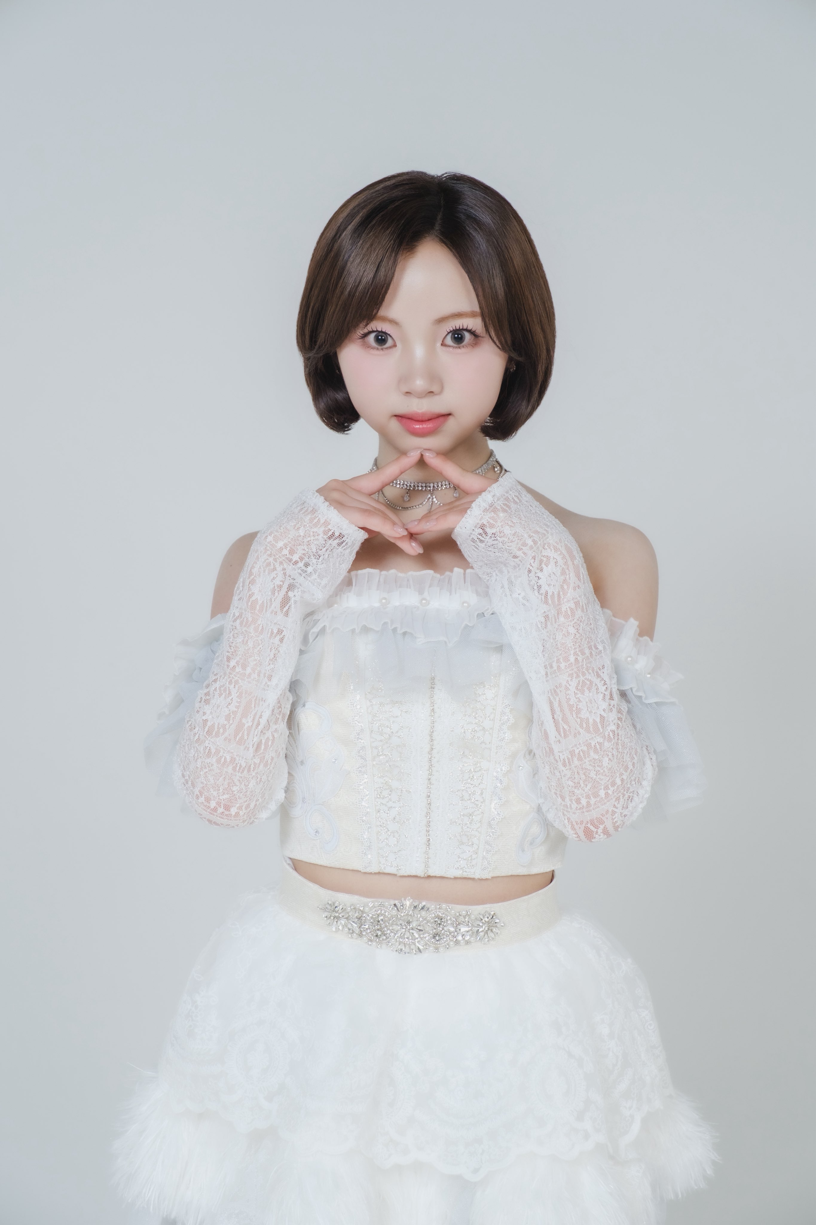 G0JwcYJbUAINl16?format=jpg&name=4096x4096