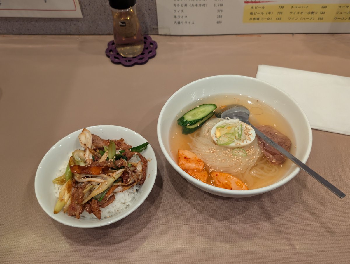 盛岡冷麺 寿々苑にて夕食
Cセット(冷麺・ミニ焼肉丼)をいただきました