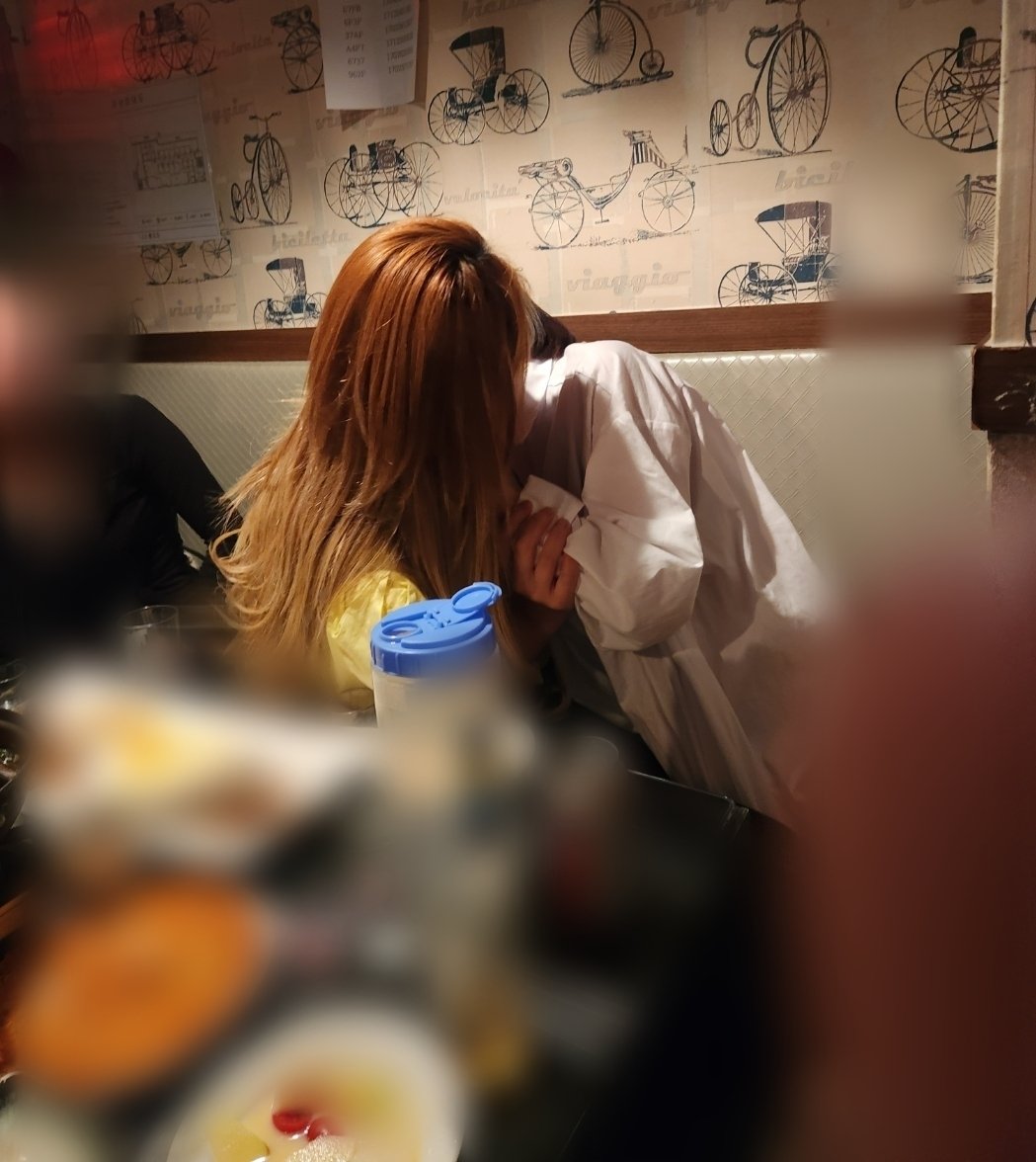 MusicMccray's tweet photo. 어제..  눈누 난나 하하 호호 여썸
잘생긴 초대동생 두분..  너무 즐거웠습니다.
왕게임~~ 후끈후끈~~^^
근데..  난 왜 남자들만 걸리냐구😭😭😭
우씨~~!! ㄷㅏㅅㅣㅎㅐ~~!!🤣🤣
오늘은 머하구 놀까?🤪🤪
#전북 #전주 #부커 #초대 https://t.co/f3YaarTkap
