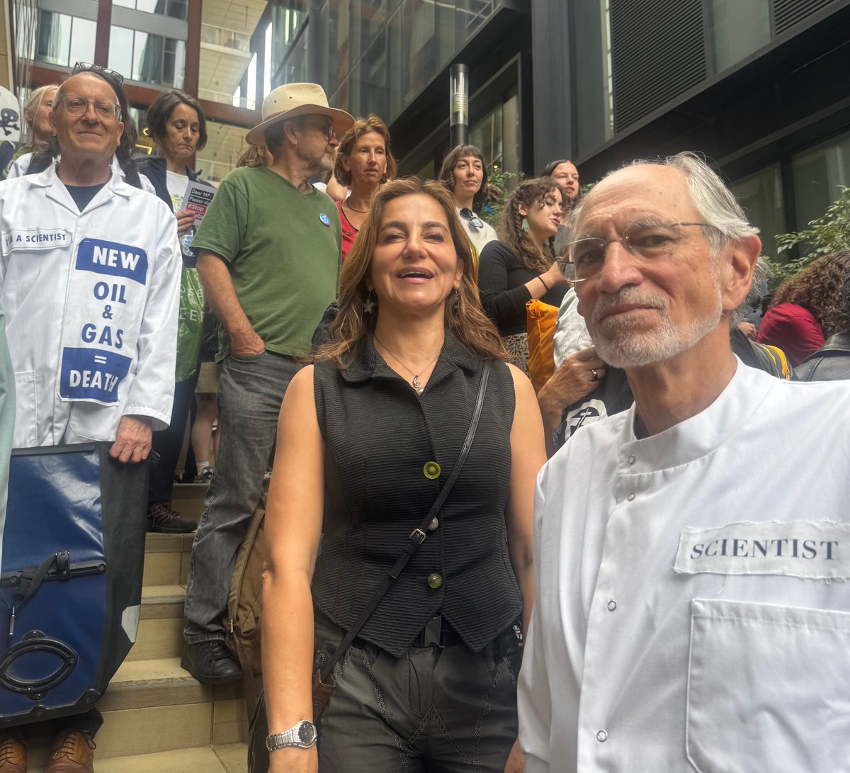 Grateful to <a href="/StopCambo/">#StopRosebank</a>  for organising today’s nationwide protests demanding that the UK Government  #StopRosebank – the UK’s largest undeveloped oil field. 
I stood alongside fellow activists from <a href="/Greenpeace/">Greenpeace International</a>  &amp; scientists from Imperial College to oppose this destructive project