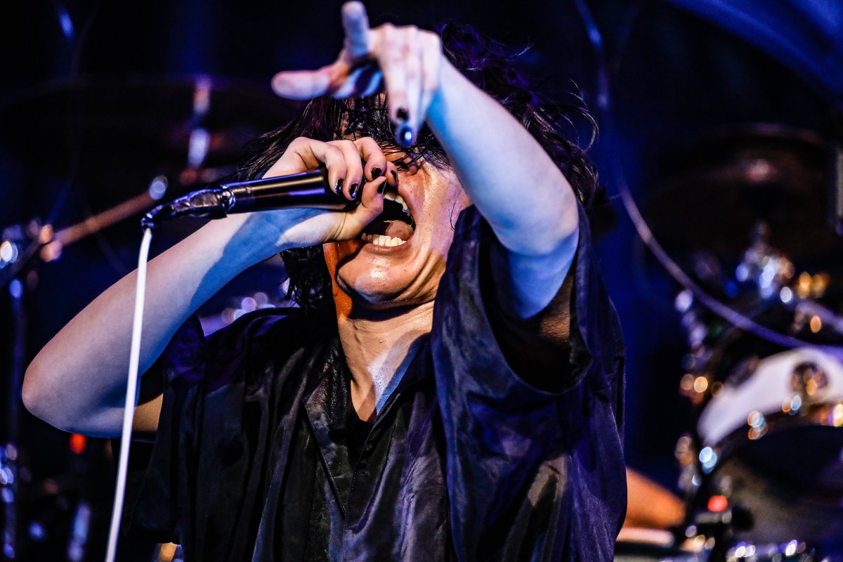 Falilv's tweet image. 楽屋打ち上げもめちゃ楽しかった、、全員仲良すぎて無限に続くところを会場の締め時間で終了しました笑

明日もワールド記念ホールで待ってるぜ！！！

Viola Kam (V’z Twinkle) 
@vizkage

/So