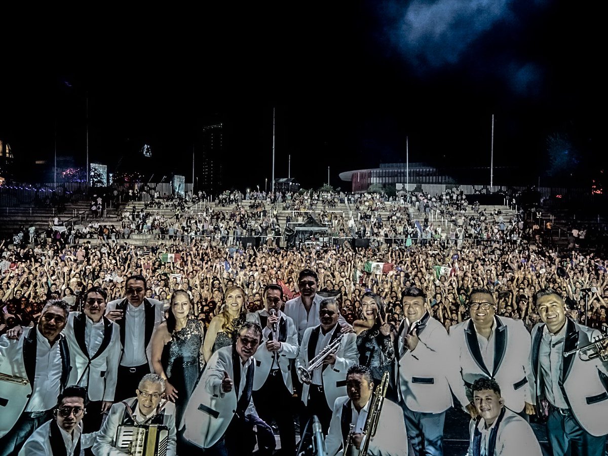 Los Ángeles Azules tweet media