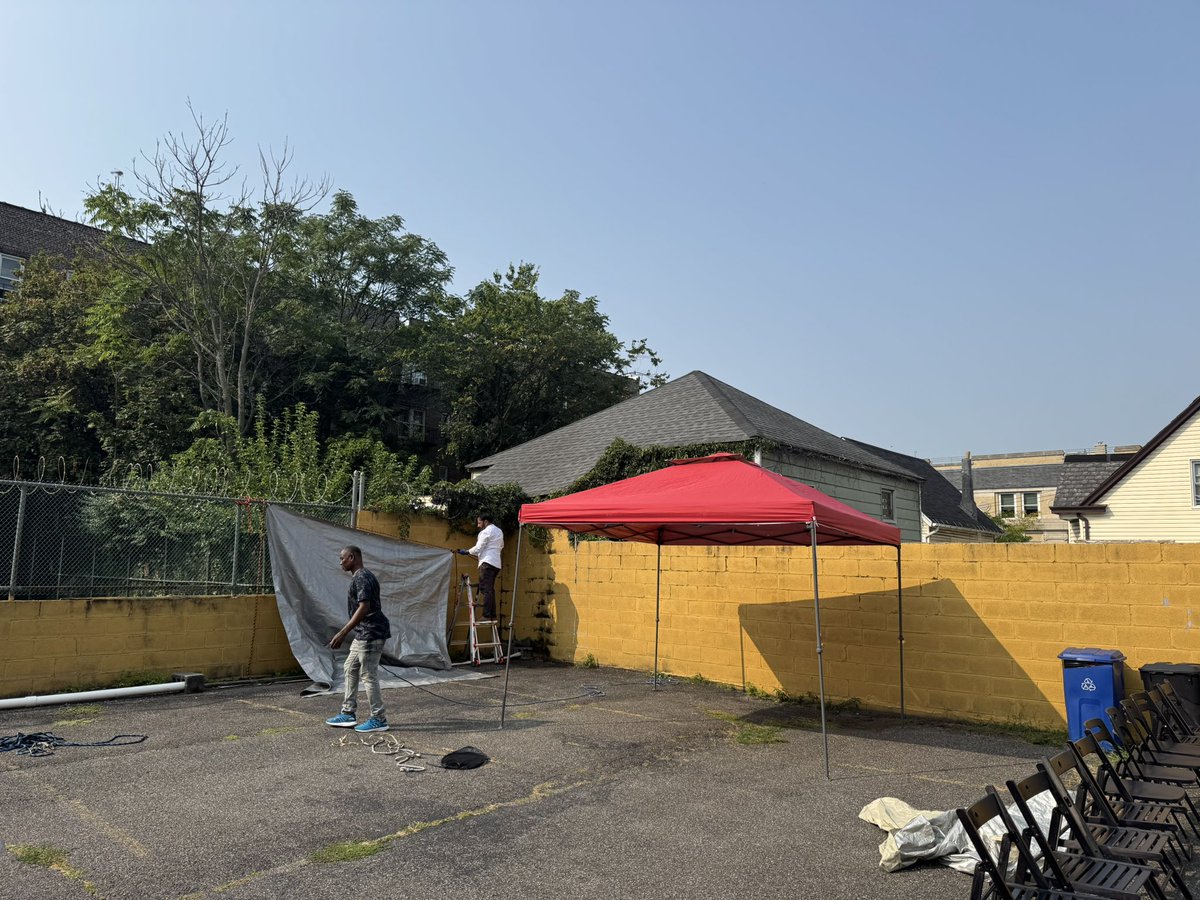 MkaBronx's tweet photo. Bronx Halqa B.B.Q preparations. https://t.co/71VtMBhlVP