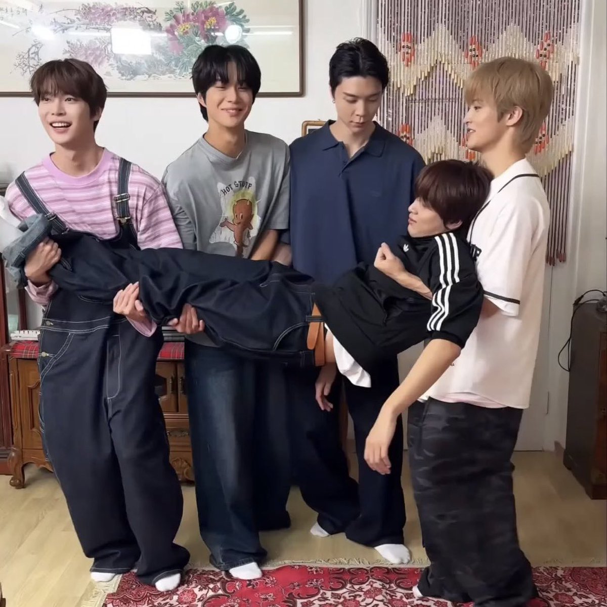 กุบ่อย๊อมมมมมมมมมมมมมมมม 😭