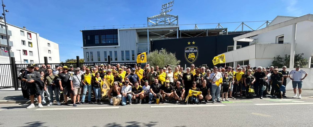 3 bus+ places sèches soit 481 adhérents d'Agir  vers Chaban 💛🖤
