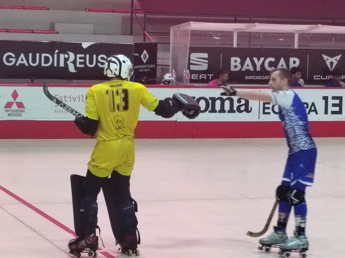 🏑 Amistós de pretemporada
Minut 12 de la 2a <a href="/ReusDeportiu/">Reus Deportiu</a> d'#OKPLATA - 1
<a href="/CH_Mollerussa/">C.H. Mollerussa Previntegral</a> 2
Capgiren el marcador els lleidatans amb gol de <a href="/miquelserret3/">miquelserret3</a>