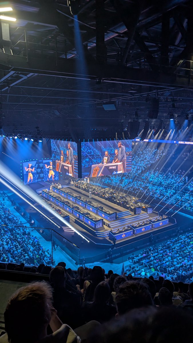 Noah 💫 tweet media