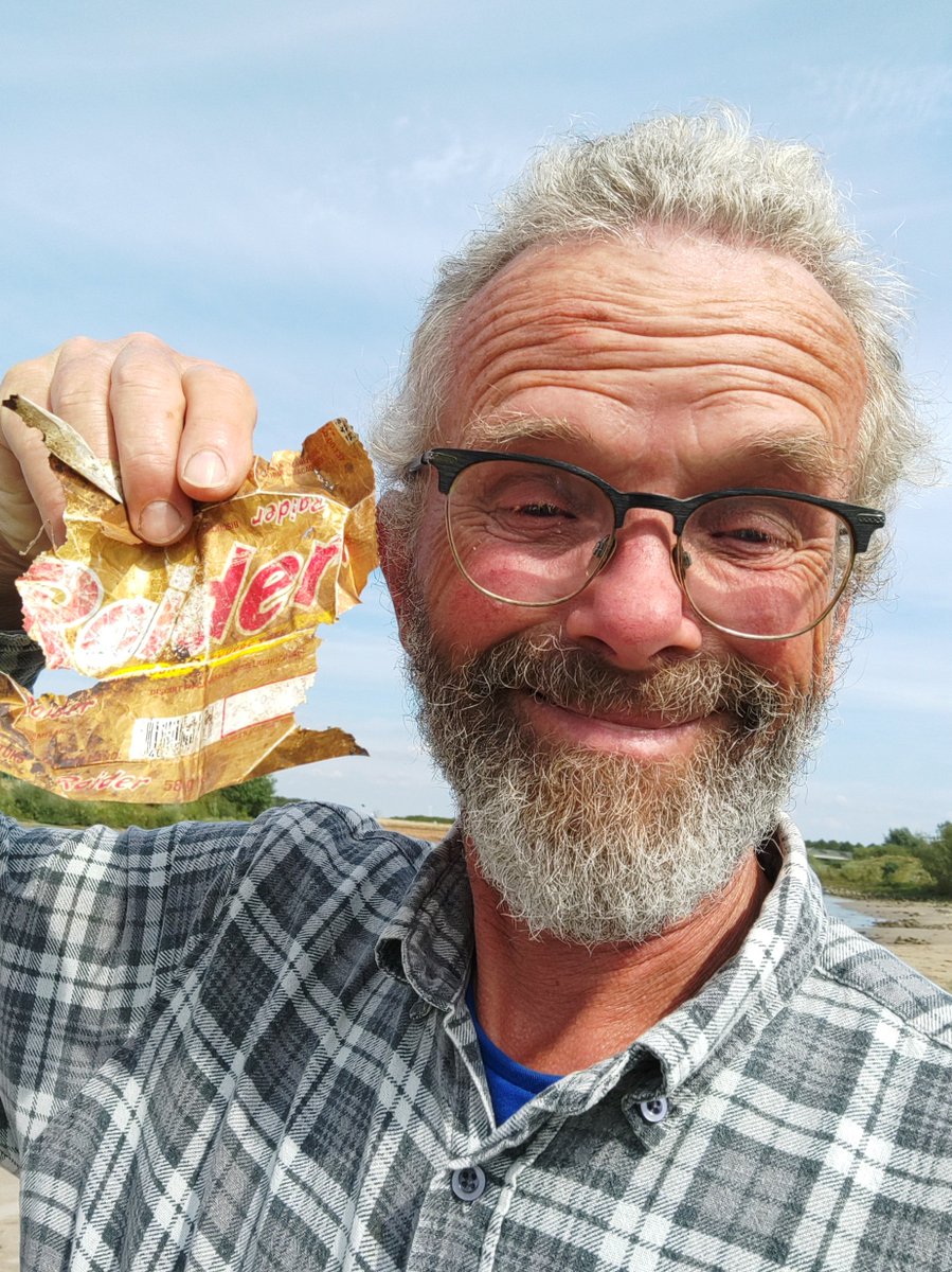 Lekjutter's tweet image. Geknipt voor de lekkere trek. Kent u die uitdrukking?
Na 35 jaar aangespoeld op een van de Lekstrandjes.
#zwerfie van de dag.  #missionmars #raider THT *0 -10-90