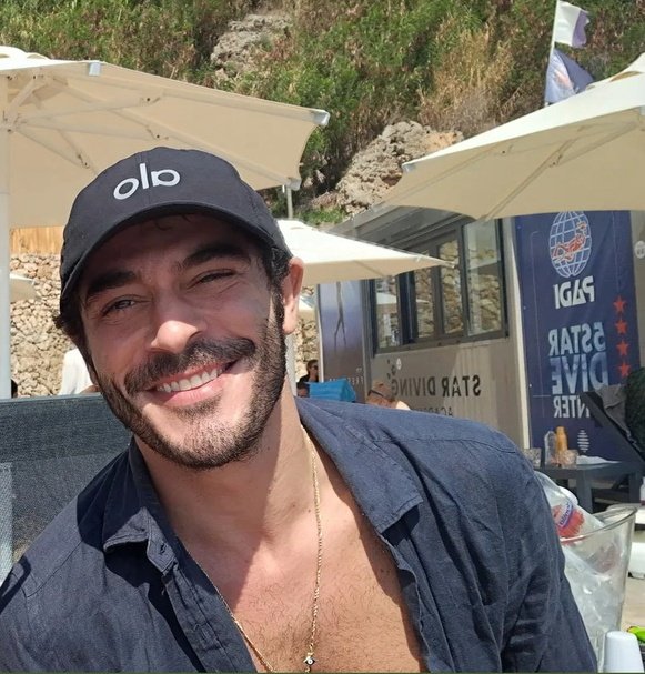 So the summer won't end 🌊☀️🔥

#BurakDeniz