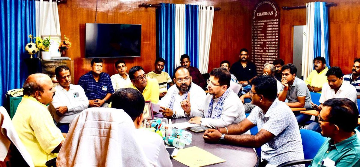 inttucwb1's tweet image. আজ দুর্গাপুরে INTTUC অনুমোদিত দক্ষিণবঙ্গ রাষ্ট্রীয় পরিবহণ সংস্থা এমপ্লয়িজ অ্যাসোসিয়েশনের পক্ষ থেকে দক্ষিণবঙ্গ রাষ্ট্রীয় পরিবহণ সংস্থার চেয়ারম্যানের কাছে ডেপুটেশন কর্মসূচি।

@MamataOfficial @abhishekaitc @AITCofficial @RitabrataBanerj @SANDEEPBASU11