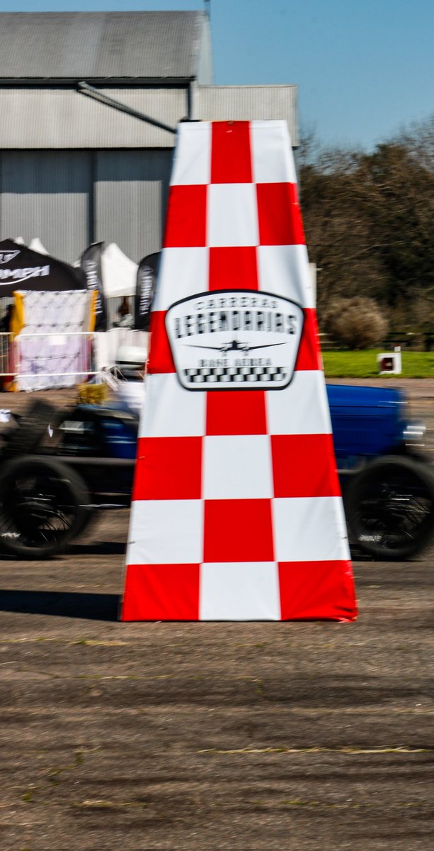 #EstoPasaAhora
🔹Campo de Mayo (BsAs): Comienza la edición 2025 de las “Carreras Legendarias”.
🔹Guía completa del evento.
🔹Todo acá: ar.motor1.com/news/770696/pr…