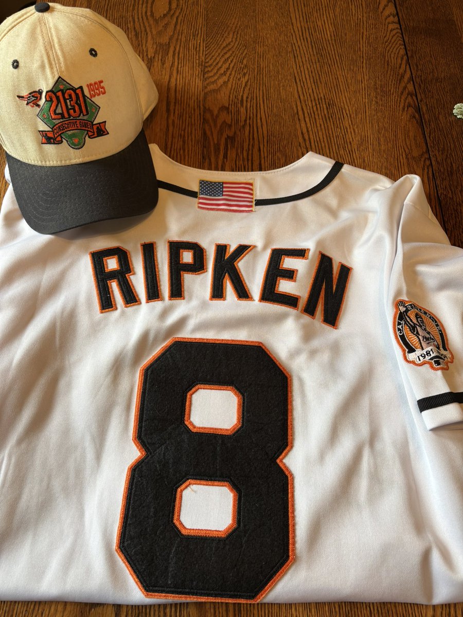Tonight, Orioles honoring 30 years since Cal Ripken played in his 2131st consecutive game, breaking Lou Gehrig’s record. Gonna be a great night in Camden Yards against the Dodgers. Can’t wait to be there! #Birdland