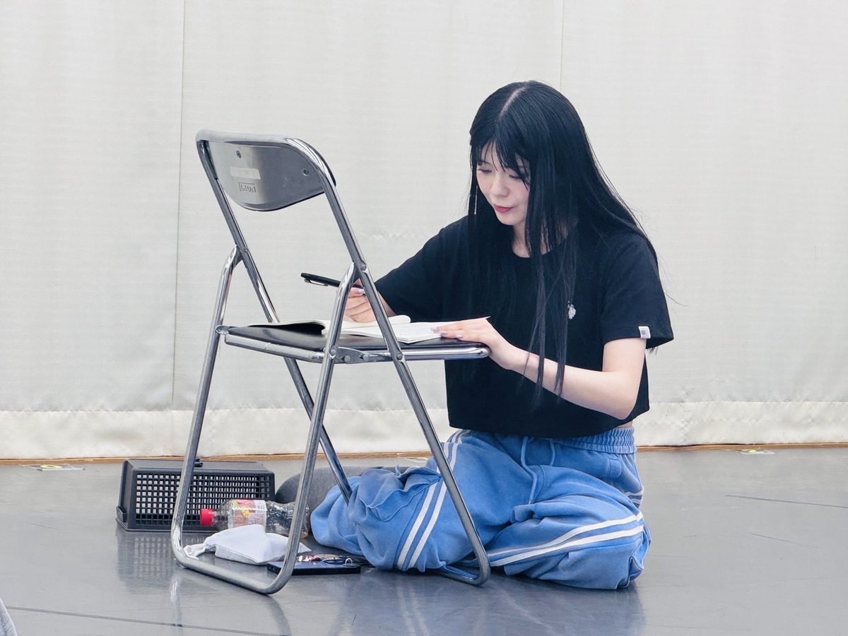 シリアル一桁　甘神朝姫　朝の靴紐　AGR 直筆サイン 若山詩音さん シリアル一桁 甘神朝姫 朝の靴紐 AGR 直筆サイン 若山詩音さん
