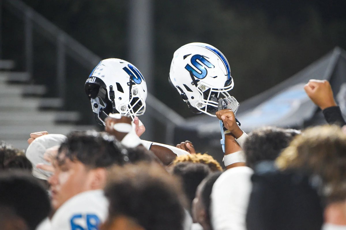 So proud of my guys, staff &amp; community for how we handle adversity, distractions &amp; on again off again delays. Character matters. Big win &amp; now a much needed bye week!
Thank you to our Cheerleaders &amp; families for sticking it out with us! <a href="/SKG_Football/">Seckinger Football</a> <a href="/SKG_Athletics/">Seckinger Athletics</a> Thanks