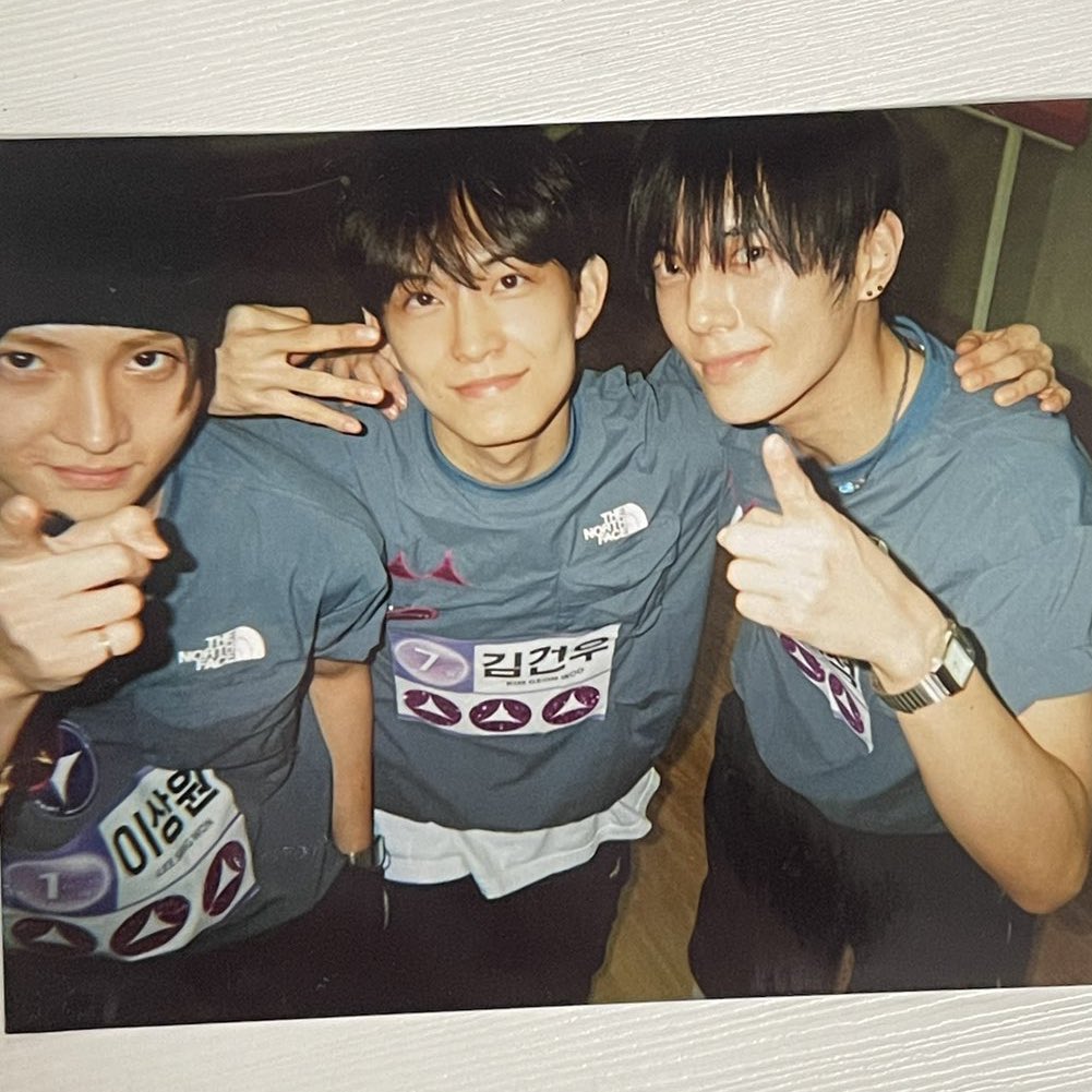 leeeeerosy's tweet photo. 으아아아아아아아아아아💛💛💛💛💛 https://t.co/fIZkgIGRD9