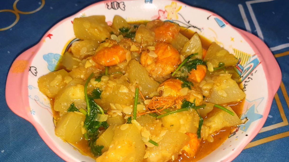 AishaRecipe's tweet photo. চিংড়ি মাছ দিয়ে চাল কুমড়া রেসিপি | Chal Kumra diye Chingri Recipe | Ai... https://t.co/PewZbKlfzh via @YouTube https://t.co/1iuuvqsYg3