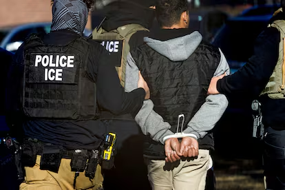 webnotitarde's tweet image. #Internacional | 🚨🇺🇸 Al menos 14 migrantes han muerto bajo custodia del Servicio de Control de Inmigración y Aduanas (ICE).

Entre las víctimas está Lorenzo Batrez, mexicano de 32 años, quien falleció el pasado #31Ago en el Central Arizona Correctional Complex, en Florencia.