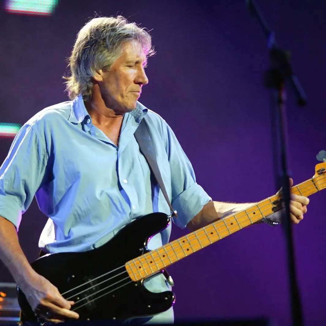 Filemonofficial's tweet image. Happy Birthday to Sir Roger Waters (@rogerwaters)
September 06, 1943, Age:82
Instrument: Vocals,Bass Guitar &amp;amp; Guitar

(Professional Career)
1967 - Pink Floyd
1978 - Solo Works

#PinkFloyd #Rogerwaters #ピンクフロイド #핑크플로이드 #rock @pinkfloyd