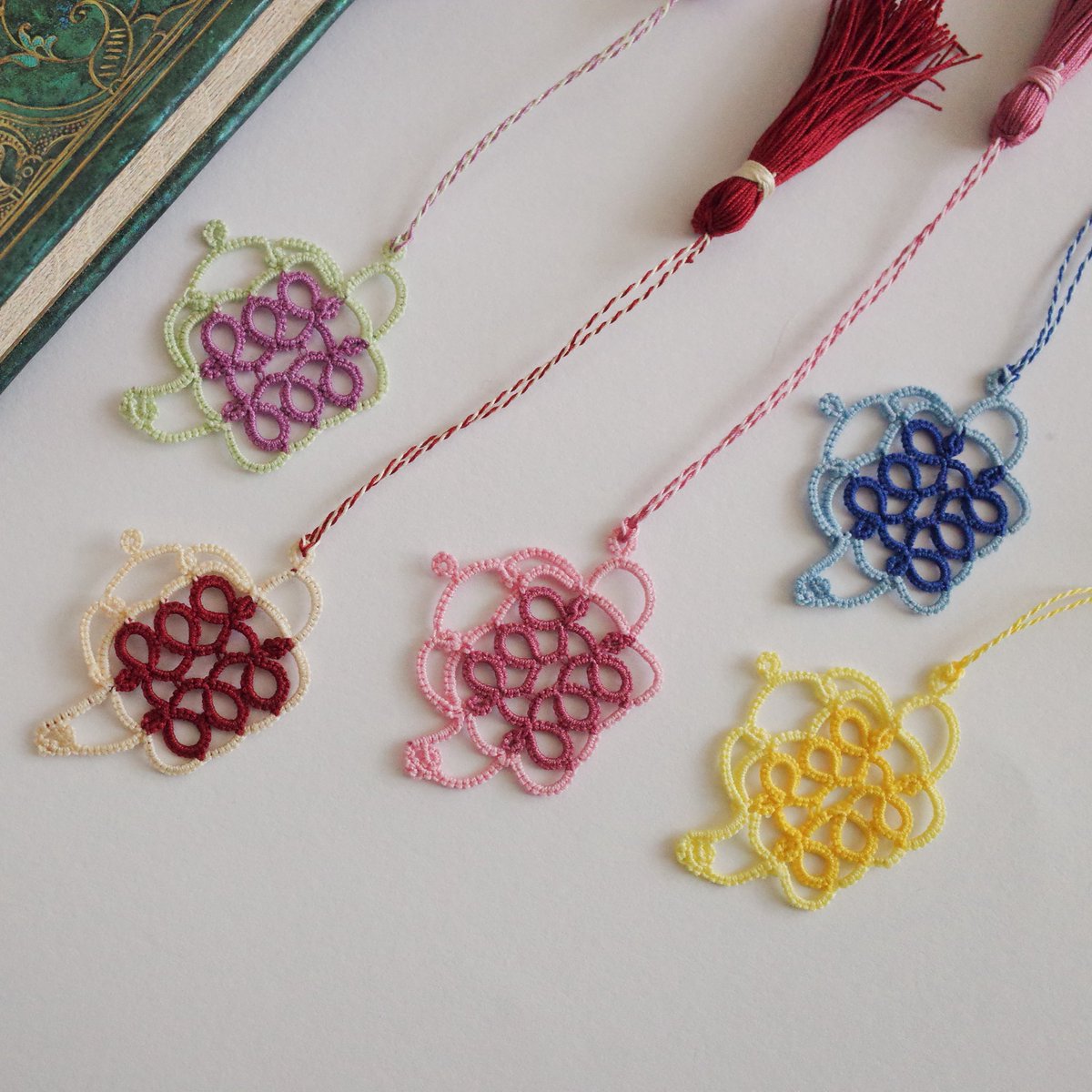 しおり🫖
栞作るの初めてかもしれない