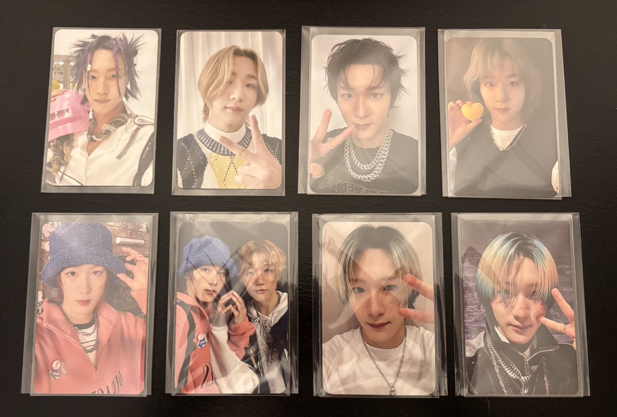 laIabay's tweet photo. ⚠️⚠️ VENDA URGENTE ⚠️⚠️ 

oi gente to precisando urgente de dinheiro e por isso, estou me desapegando de grande parte da minha coleção do seventeen/p1harmony (extra uns cards perdidos do treasure) 

valores sem frete incluso:
svt: R$25 
p1h: R$20
treasure: R$10

sobre fretes+ https://t.co/H7OpODen1G