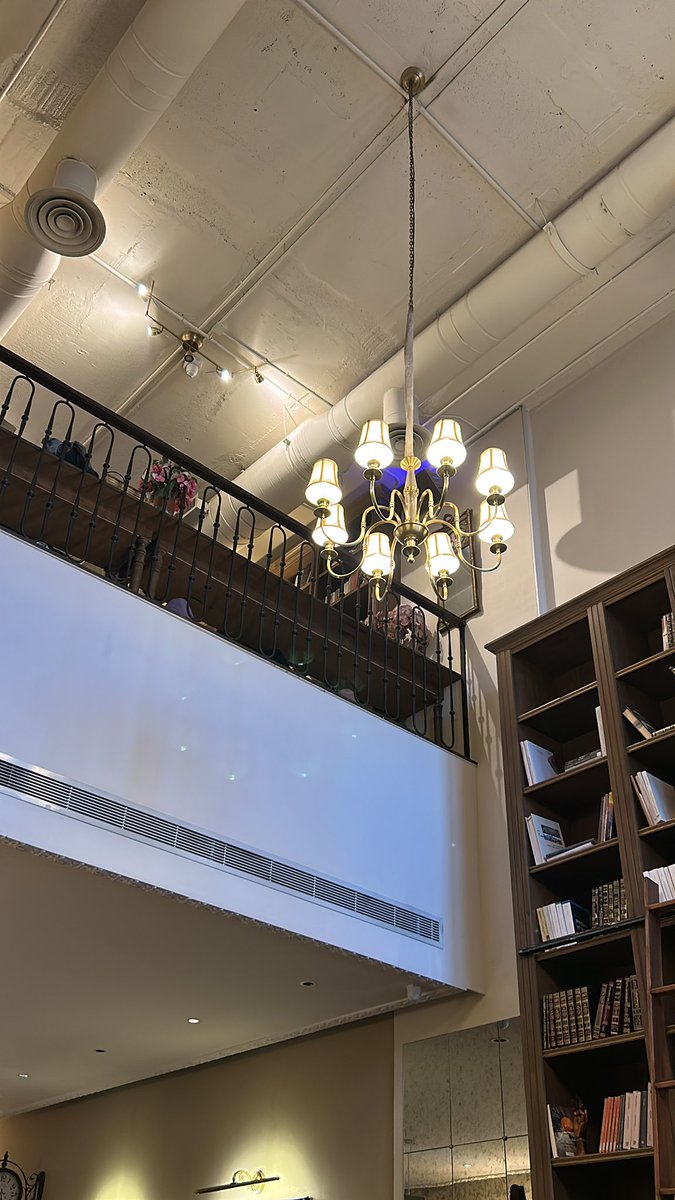 😥 جيت باشتغل في وثبة ومكاني المفضل مشغوول بالكامل 😩😩😩💔