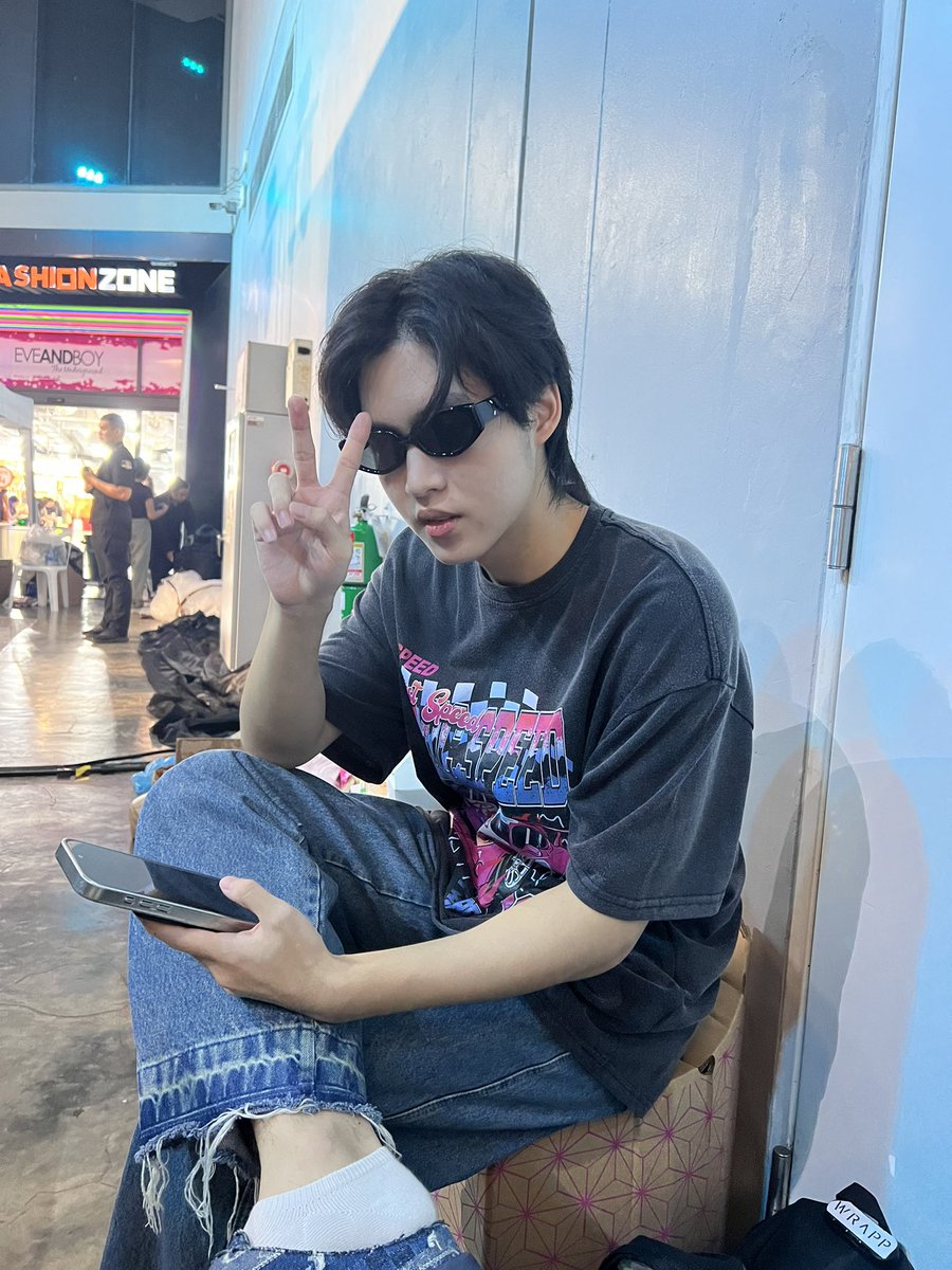 lukepeemsan tweet media