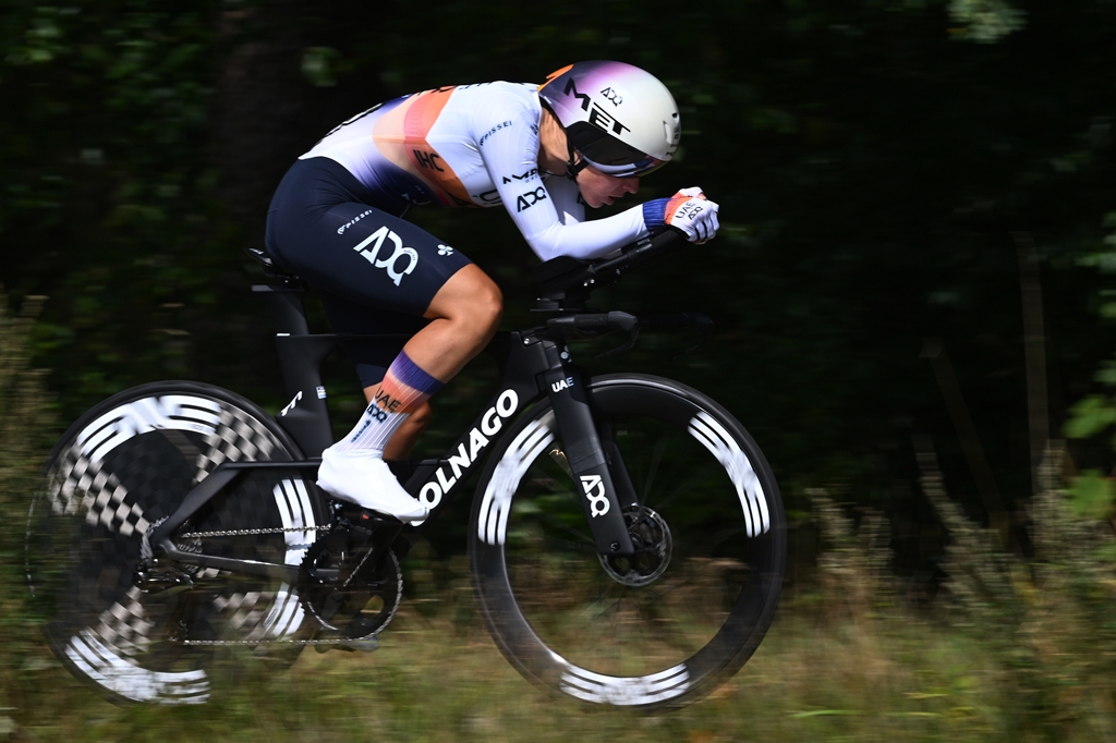 UAETeamADQ's tweet photo. Solid ride today from @Swinkels_K, who finished 6th in the 10.2 km ITT at Stage 5 of the #Simac @ladiestour! 
The Dutch rider now sits 8th overall in the GC.

📸 @GettySport 

#UAETeamADQ #UnitedToBeStronger #WeRideToInspire #BeyondLimits https://t.co/uSRdyvf4Ud