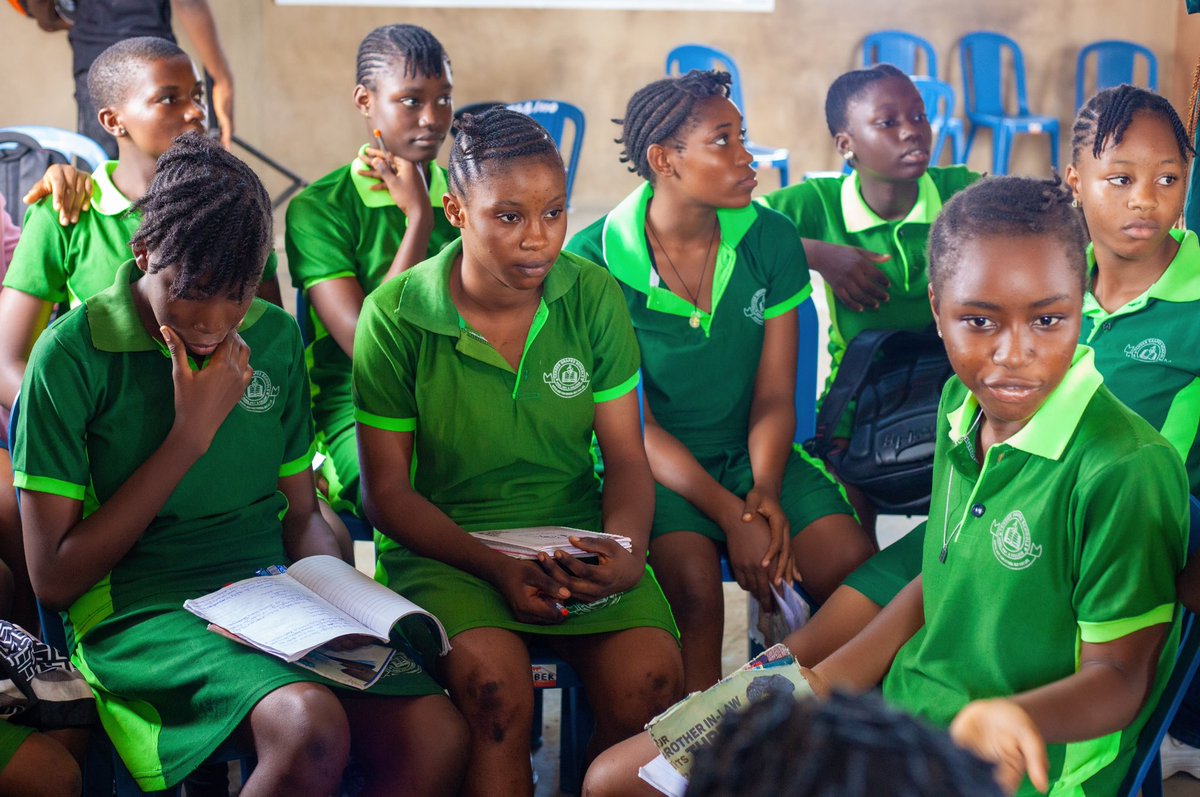 This summer, we hit a milestone: 1,000+ girl have now participated in our Leadership Program! 💪🌍
In Lagos, we empowered 300 girls across 2 schools — building leadership, confidence, and community. We’re building a global movement w/ a bold vision is to empower 1 million girls.