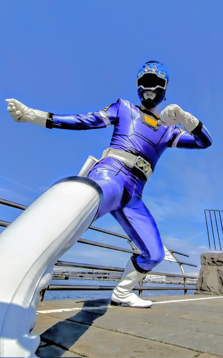 MorpherMig7296's tweet photo. Like the TV opening.
#激走戦隊
#ブルーレーサー
#カーレンジャー
#パワーレンジャー
#PowerRangers
#パワーレンジャーターボ
#PowerRangersTurbo
#Blueranger
#コスプレ
#cosplay
#ココフリ
#COCOFURI
#象の鼻パーク
#スーパー戦隊50周年 https://t.co/rTA8mv4iDY