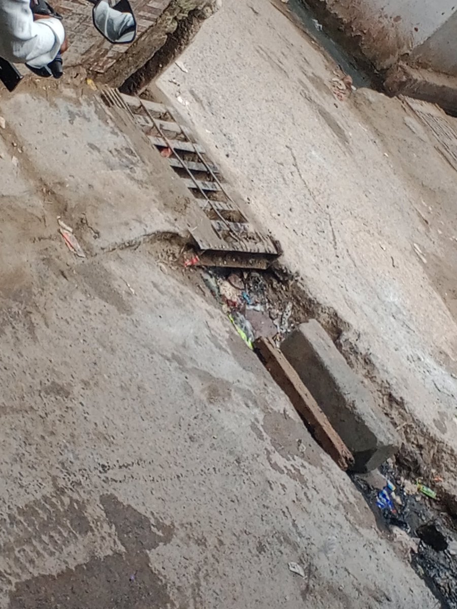 princes220819's tweet photo. Ye hal h sadarpur colony Gali no. 22 sector 45 ka raste ka jaal approx 1 month se gayab h... Koi response nhi h kisi ka complain kro to response hota h. Fir whi hal kitni problem hoti h logo to aane jane me.@CeoNoida @noida_authority @CeoNoida https://t.co/wMgDMcuZ4u