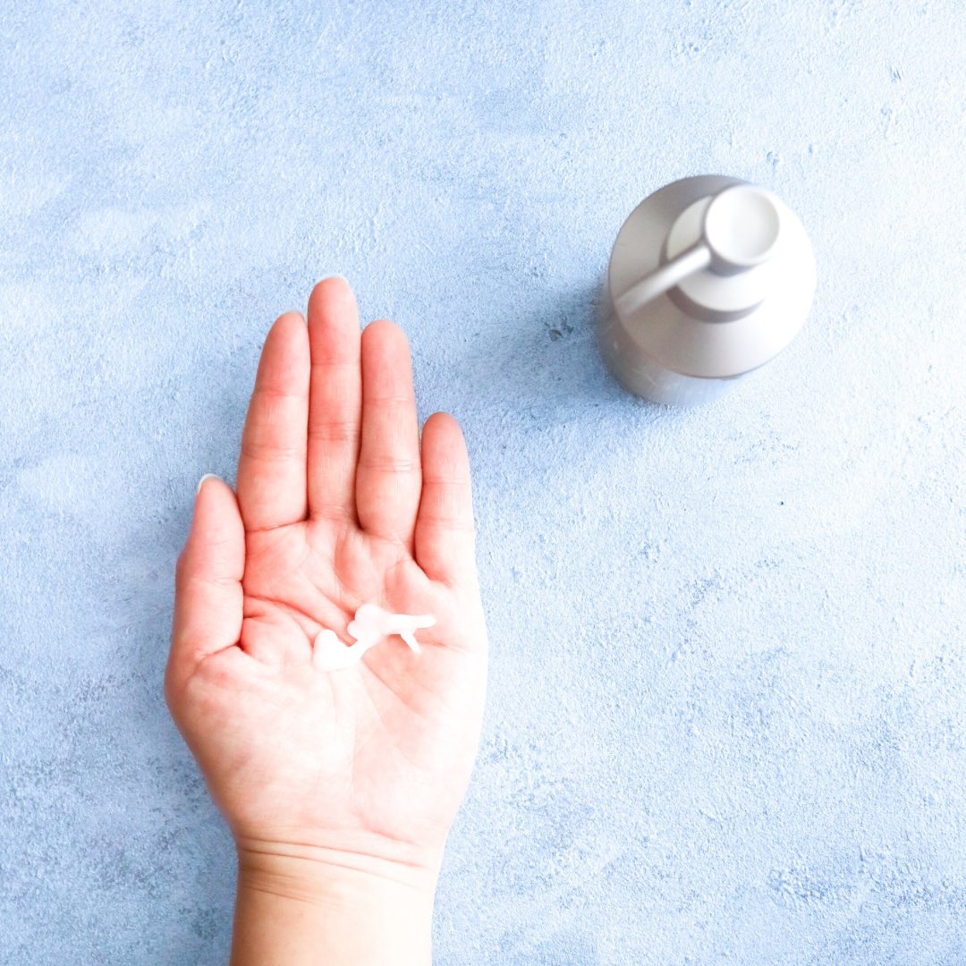 _mii_beauty__'s tweet image. #PR #リポラボ

💐ケラチンセラム ヘアミルク＊

柔らかく、軽やかな使用感。

重くなりすぎず、
しっとりとした仕上がり。

インバスで使う時は、
シャンプーとトリートメントの
間に使うと途中ですすがずに済むのも◎