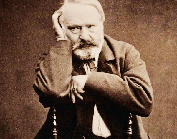 (1/3) Le monde change tout en ne changeant pas.
Le 10 novembre 1848, Victor Hugo prononça un discours à l’Assemblée constituante : « Personne plus que moi n'est pénétré de l'urgente nécessité d'alléger le budget. Seulement, à mon avis, le remède à l'embarras de nos finances