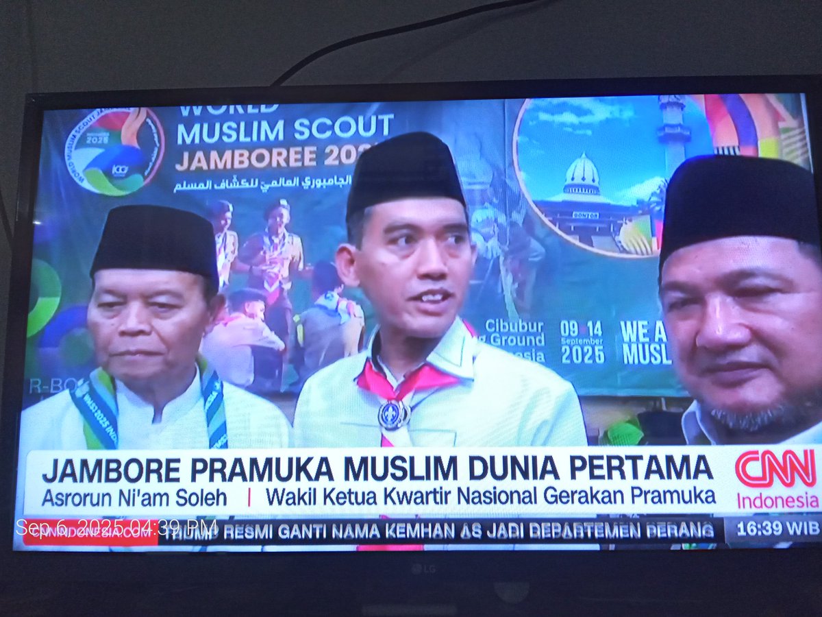 Kontradiksi hukum nasional:
Berdasarkan UU No. 12 Tahun 2010, hanya ada satu organisasi resmi bernama Gerakan Pramuka. Membuat “pramuka agama” sebenarnya keluar dari payung hukum ini.

Bila <a href="/prabowo/">Prabowo Subianto</a> masih peduli dengan kesatuan dan persatuan, mohon gerakan pramuka tak dirusak🙏