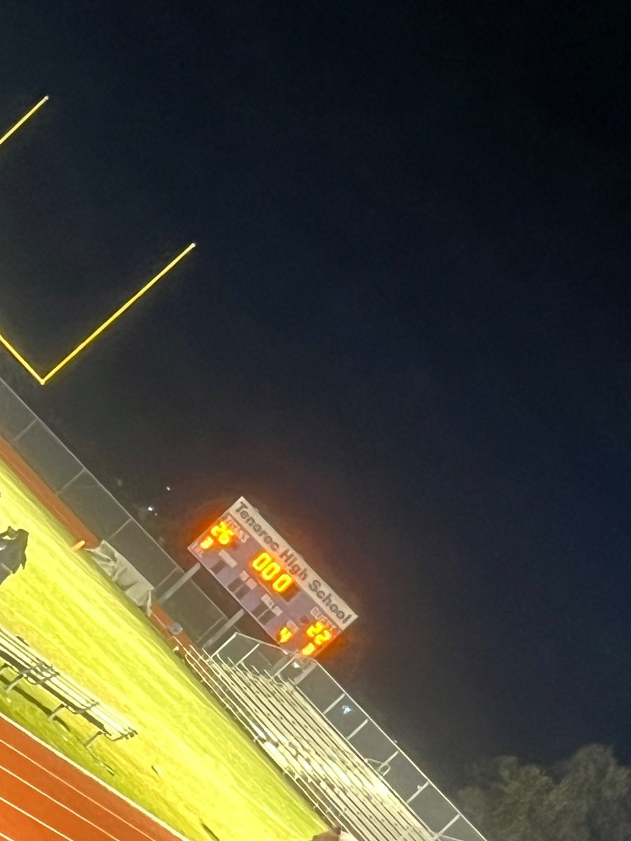 How bout them Titans! Great effort and great win for All The Titans. 

Tenoroc 26- Weeki Wachee 22

Go Titans 
WIN
LOVE