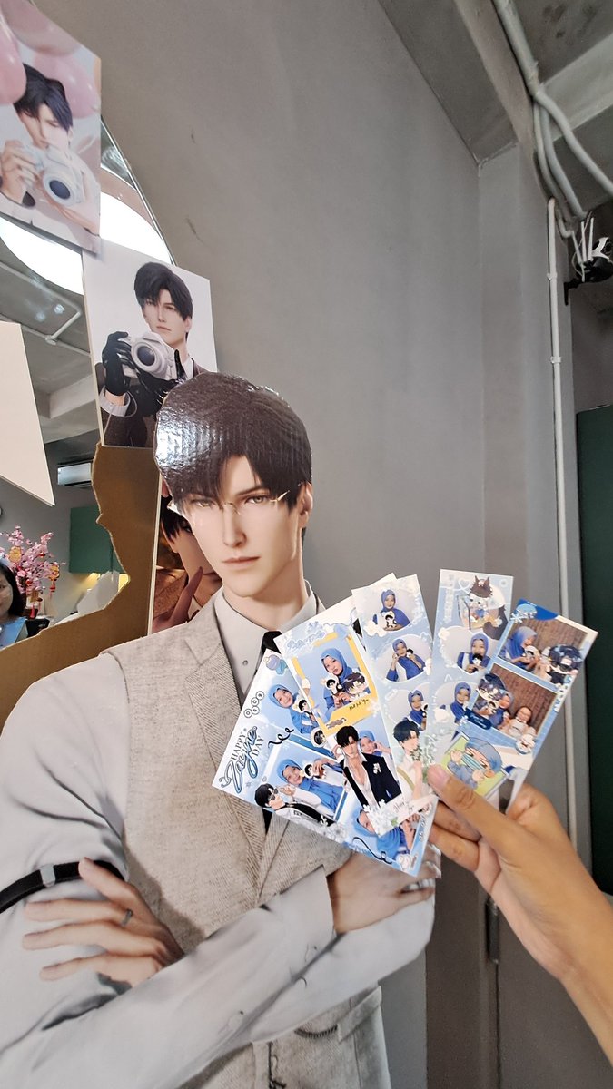 philiadiaries's tweet photo. mencoba frame cantik dari @SnowForZayne @withlovezayne @zayneversary 🤍🩵
#ZayneBirthday2025 #ZayneVersary #WinterEmbrace #JourneyOfTheFate #Zayne #LoveandDeepspace #ZayneBirthday2025 #黎深 #이서언 #レイ #SnowfallForUs #SnowkissedZaynetember https://t.co/IygDHg9zb1