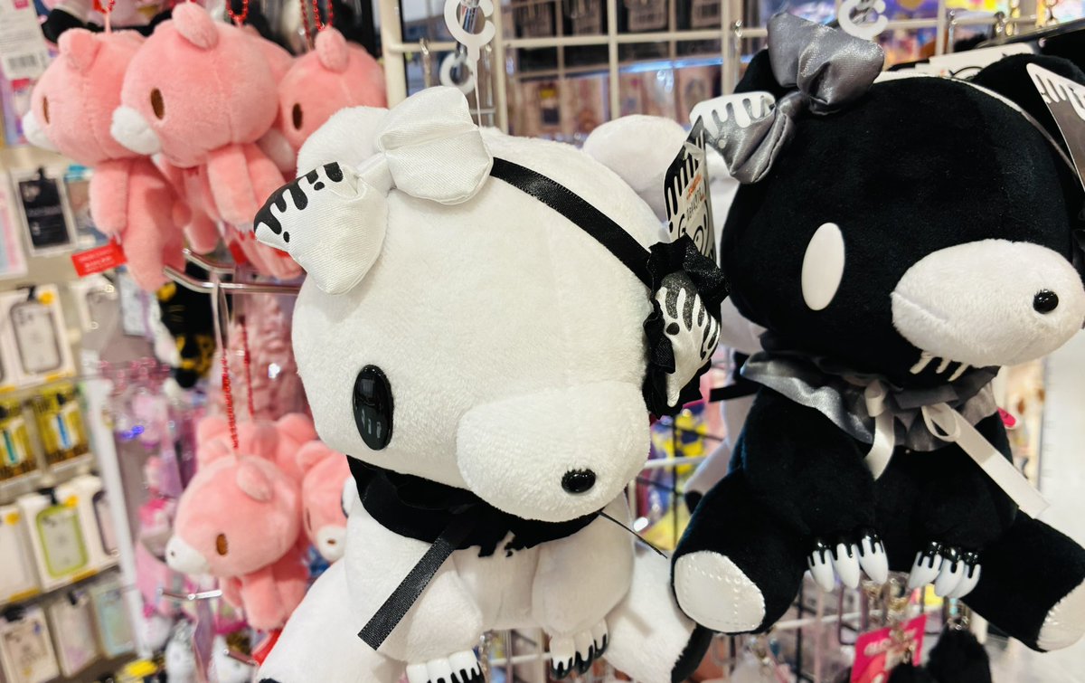 ヴィレヴァン横のPOP UPスペースで、グルーミーのPOP UPをやってる