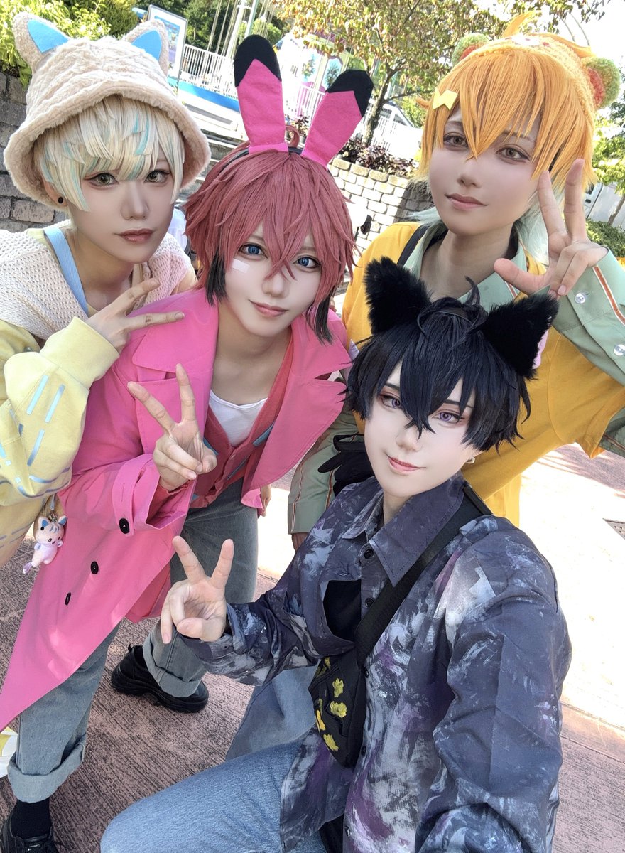 おでかけｴﾝｽしてきた〜♡最強メンツ!!!!!!
🤝.🌩️🦒.🦖🍱.🐝🤣
#アコスタひらパー